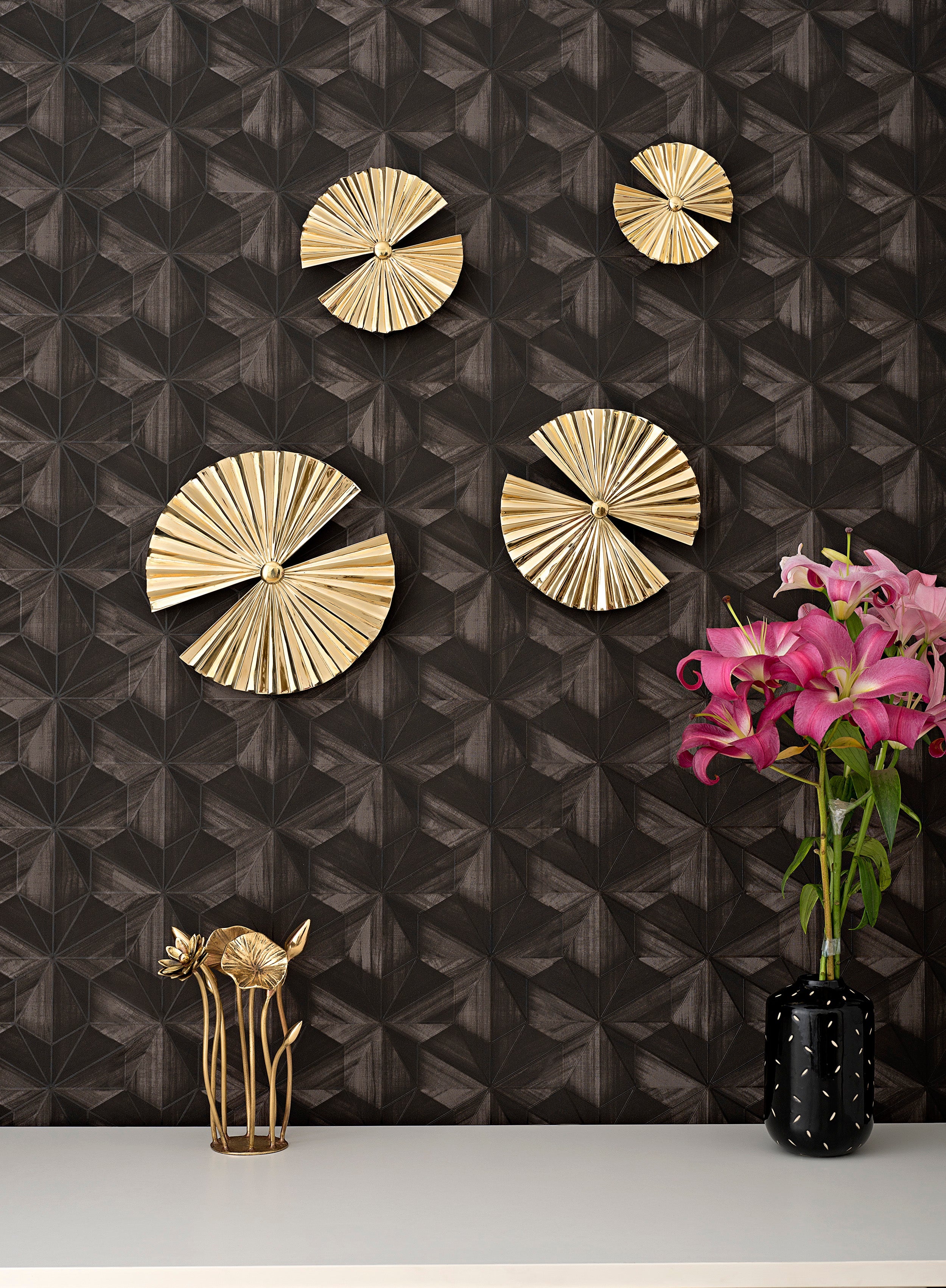 LOTUS BUNCH TABLE DECOR - 100% MADE FROM BRASS
