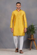 Peela Aasteen- Foil Mirror & Silk - Kurta Set