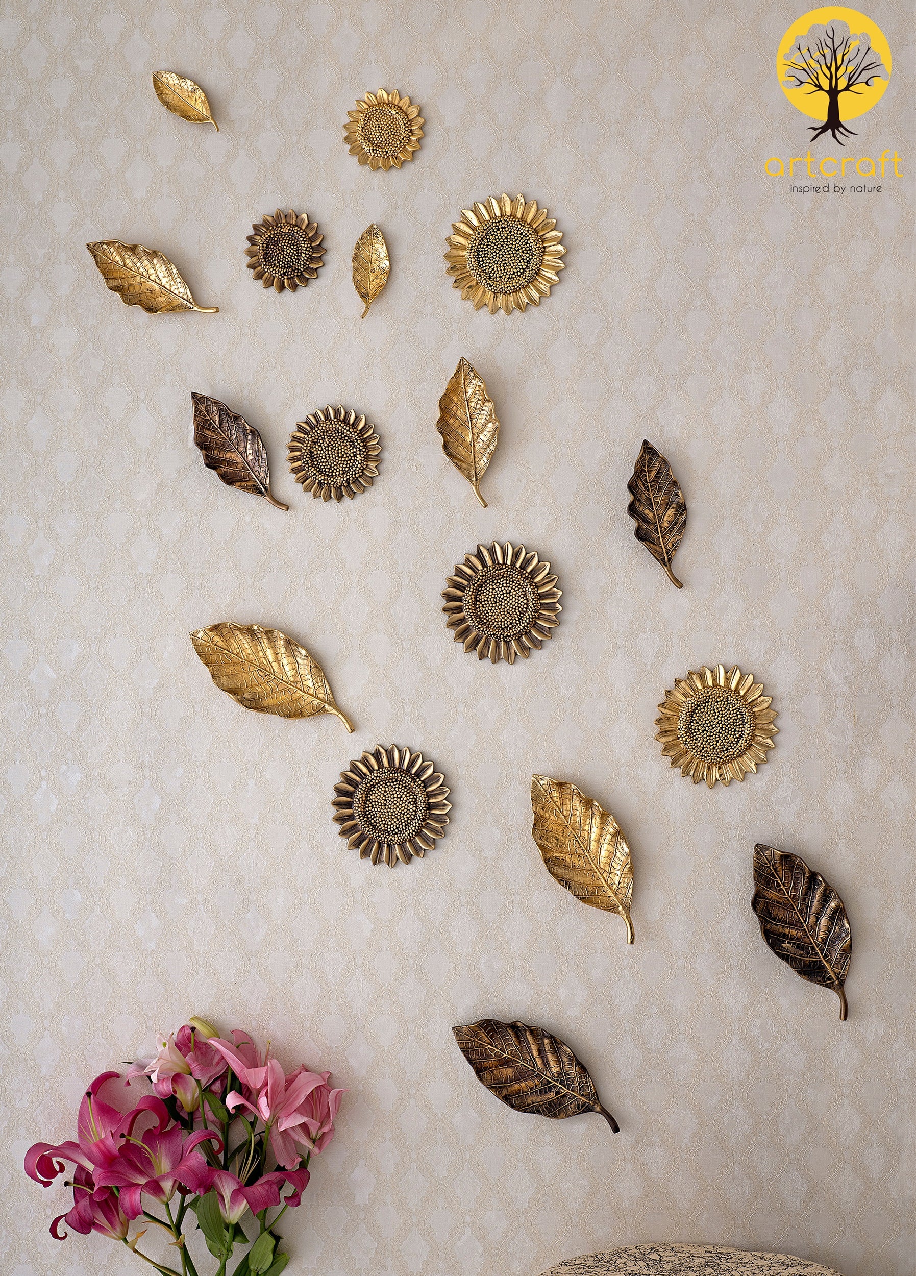 SUNFLOWER WITH LEAVES WALL HANGING - 100% MADE IN BRASS